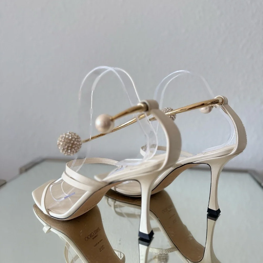 Jimmy Choo excellent minor
